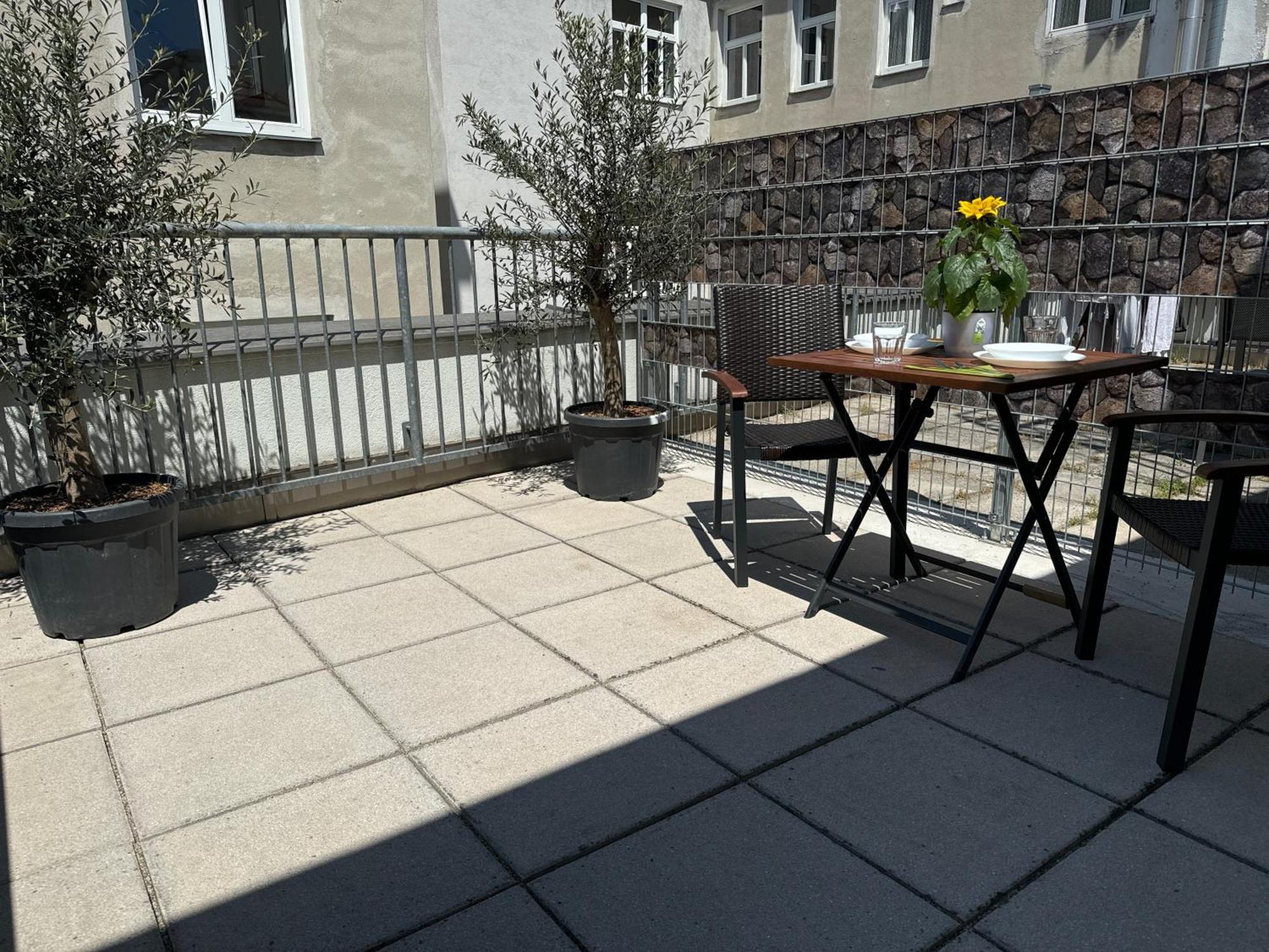 Ferienwohnung Klein Aber Fein Mit Terrasse Wien Exterior foto